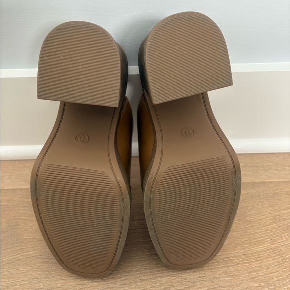 Universal Thread Clogs size 9 - Picture 3 of 3